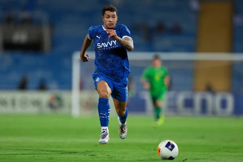 ليوناردو يفض اشتباكه مع ميتروفيتش في الهلال 